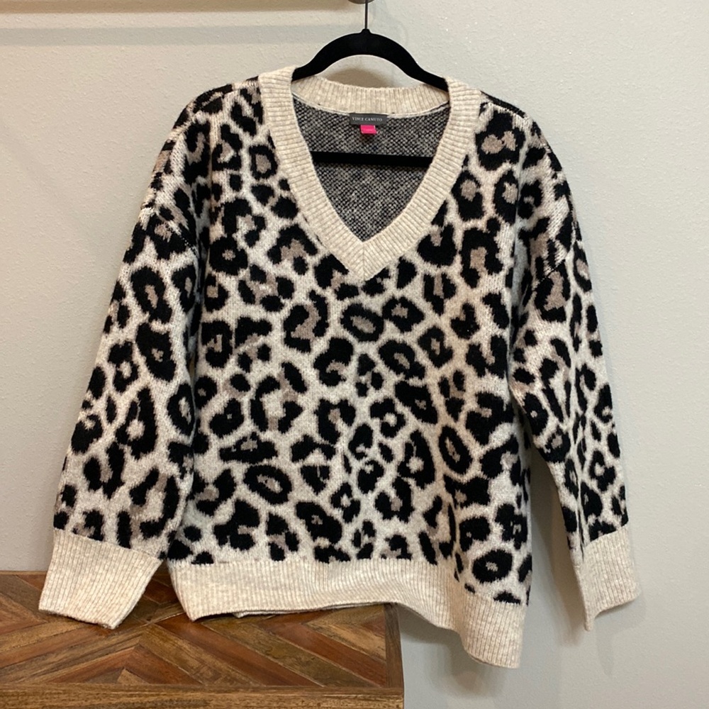 Vince Camuto Sweater